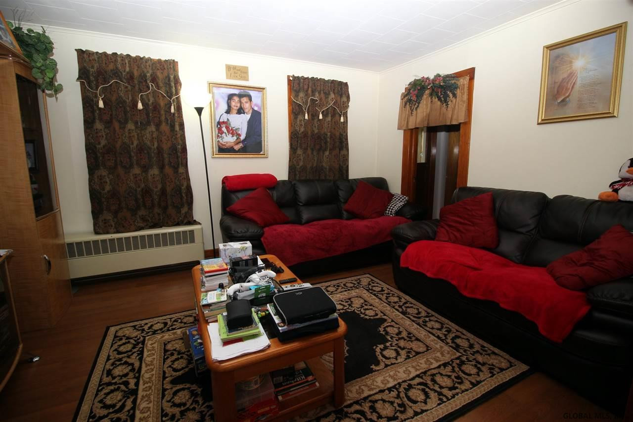 802 Curry Road Rotterdam, NY 12306 - Photo 4 of 21 Photo 4