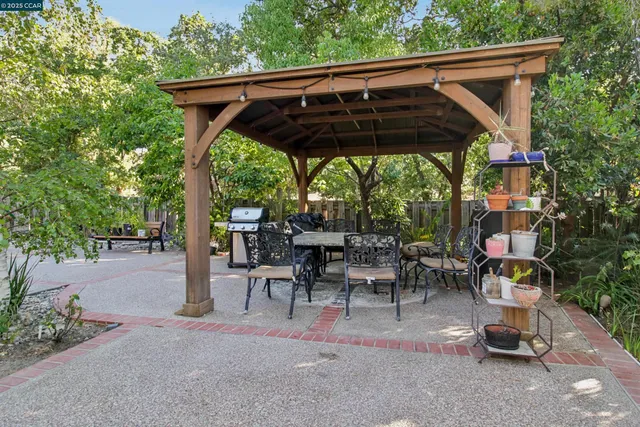 a view of outdoor space yard and patio