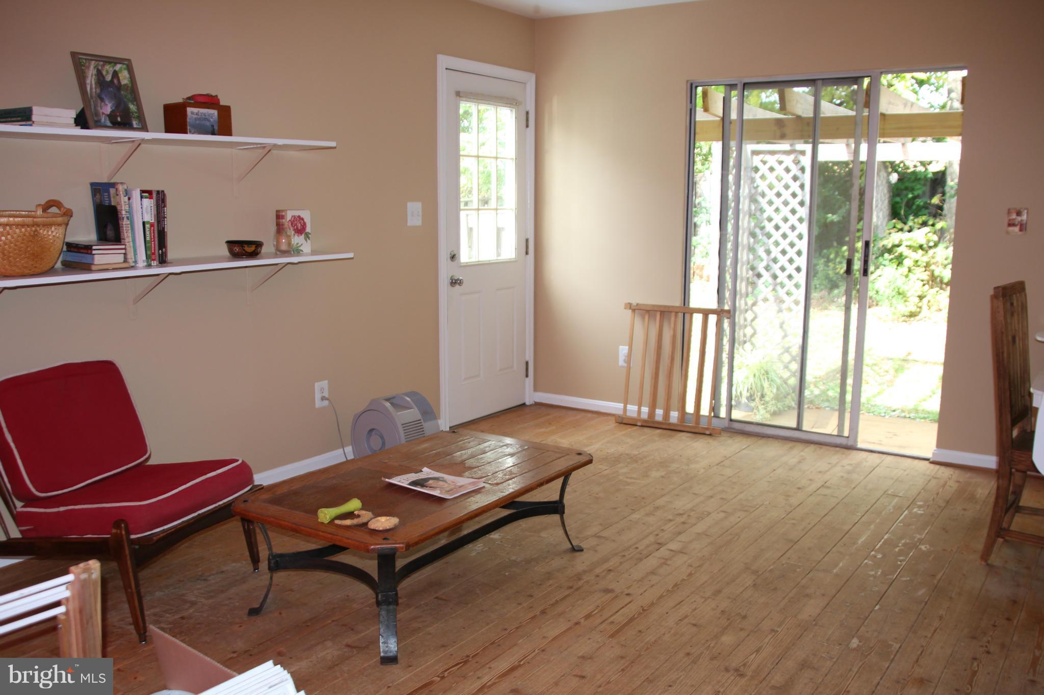 2 First Street Southwest Leesburg, VA 20175 - Photo 7 of 15 Family Room