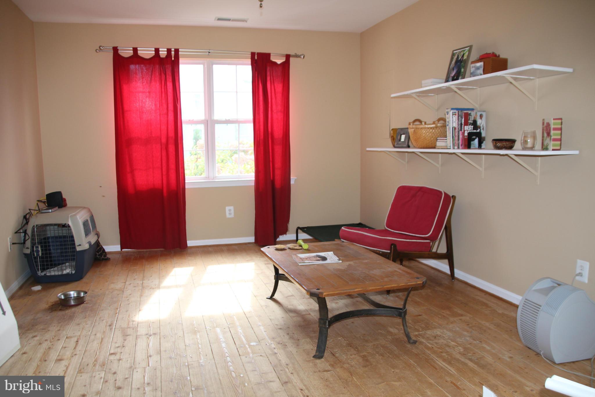 2 First Street Southwest Leesburg, VA 20175 - Photo 10 of 15 Family Room
