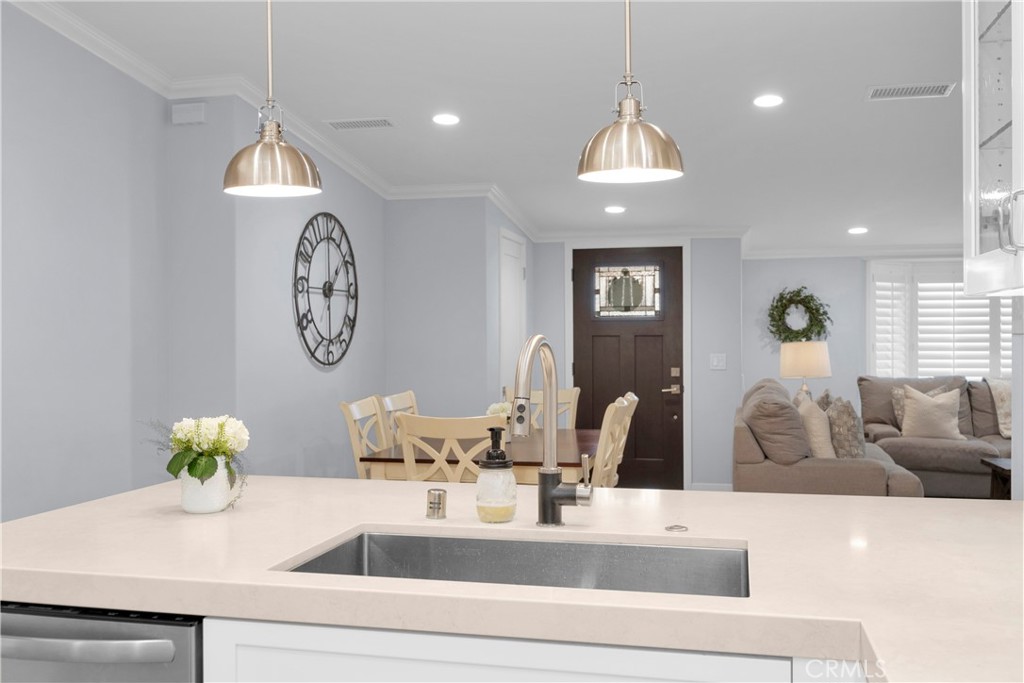 1671 Interlachen Road, Unit 285L Seal Beach, CA 90740 - Photo 23 of 51