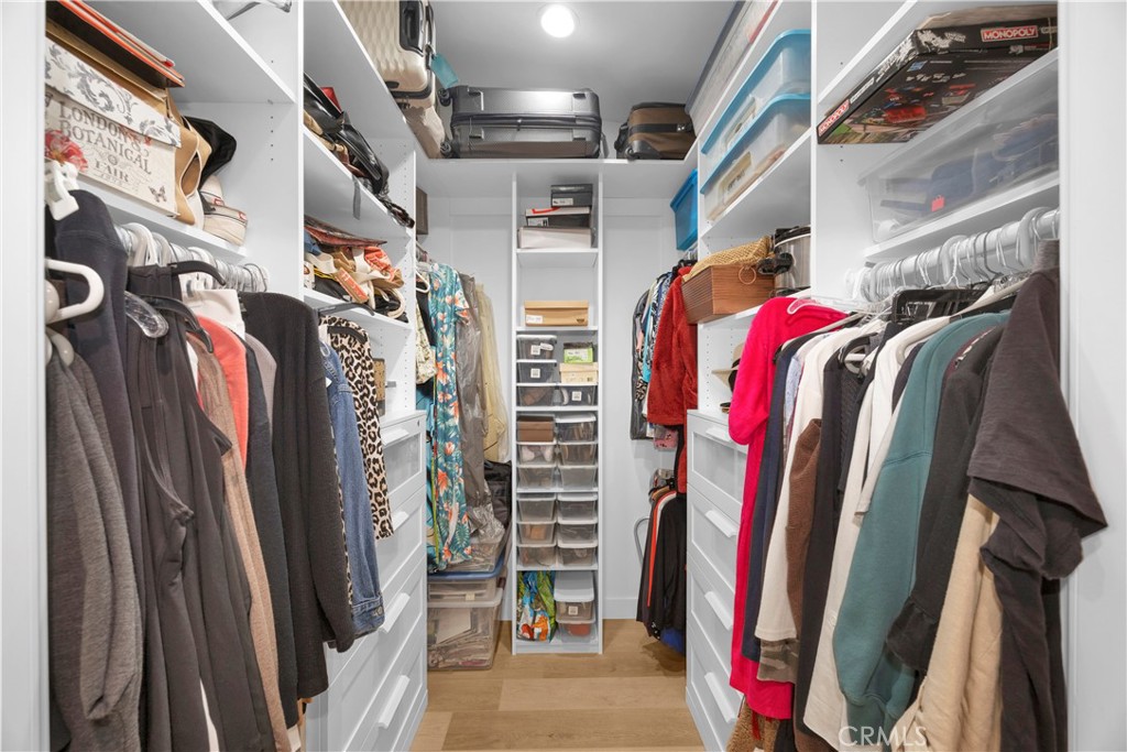 1671 Interlachen Road, Unit 285L Seal Beach, CA 90740 - Photo 40 of 51 Primary Walk in Closet