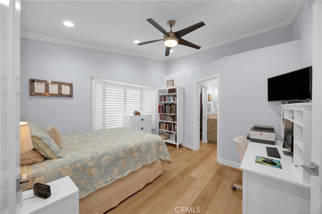 1671 Interlachen Road, Unit 285L Seal Beach, CA 90740 - Photo 41 of 51 2nd Bedroom