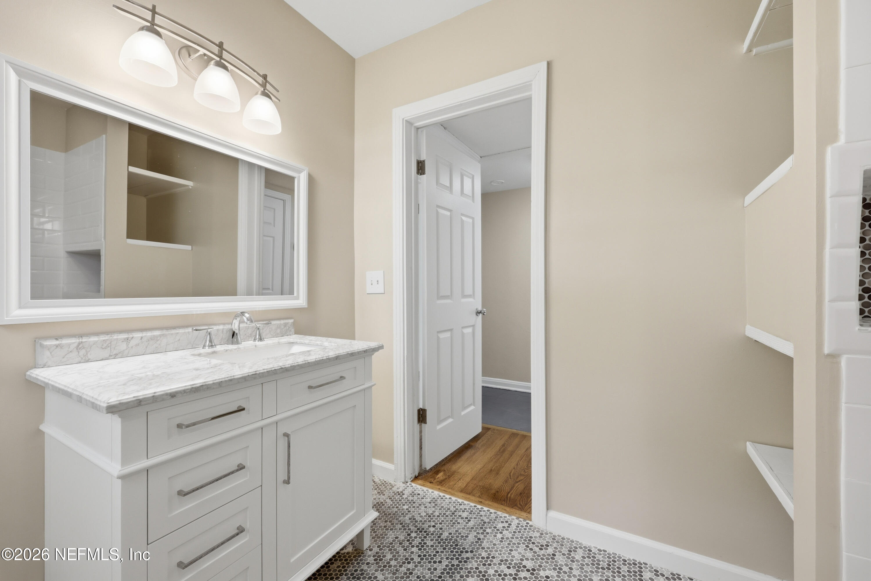 1118 Monticello Road Jacksonville, FL 32207 - Photo 35 of 50 2nd Bathroom