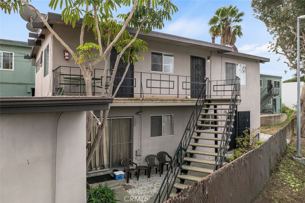 317 Sheldon Street El Segundo, CA 90245 - Photo 7 of 24 a front view of a house with balcony