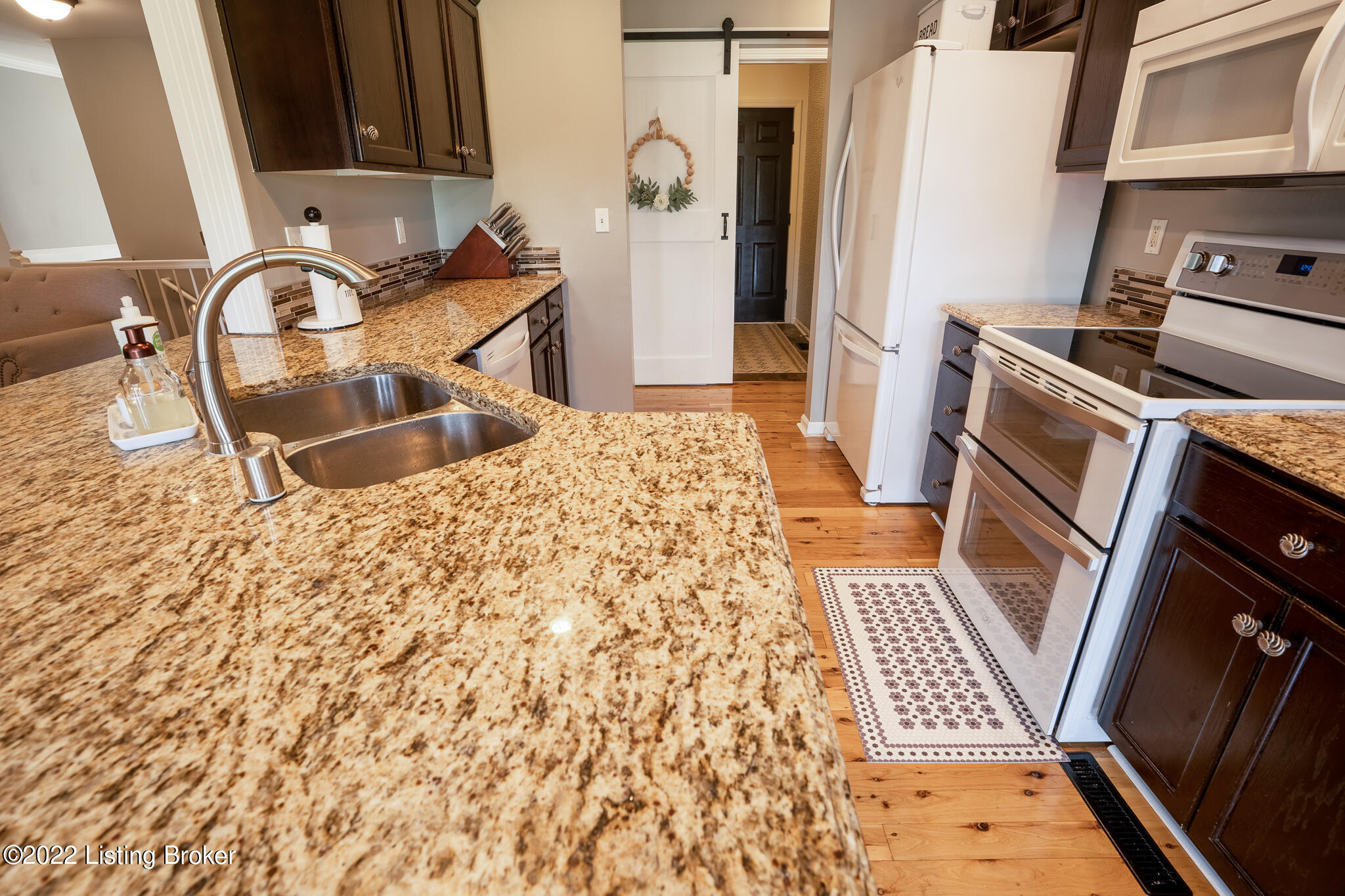 5023 Fox Run Road Buckner, KY 40010 - Photo 27 of 77 Kitchen