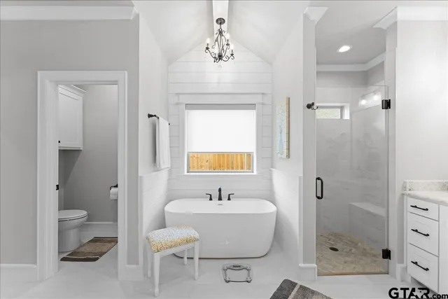 $389,900 | 416 Deer Point Cove, Chandler, TX 75758