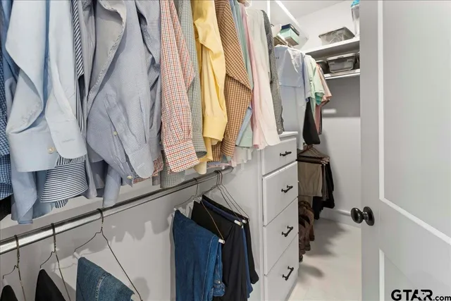 $389,900 | 416 Deer Point Cove, Chandler, TX 75758