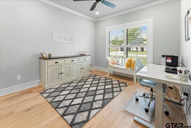 $389,900 | 416 Deer Point Cove, Chandler, TX 75758