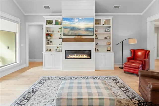 $389,900 | 416 Deer Point Cove, Chandler, TX 75758