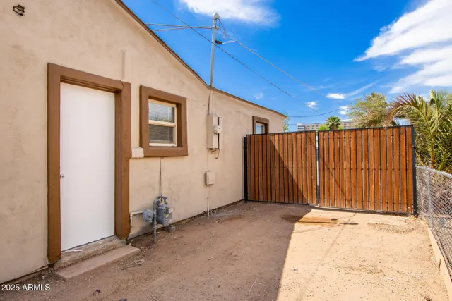 a view of a storage & utility room