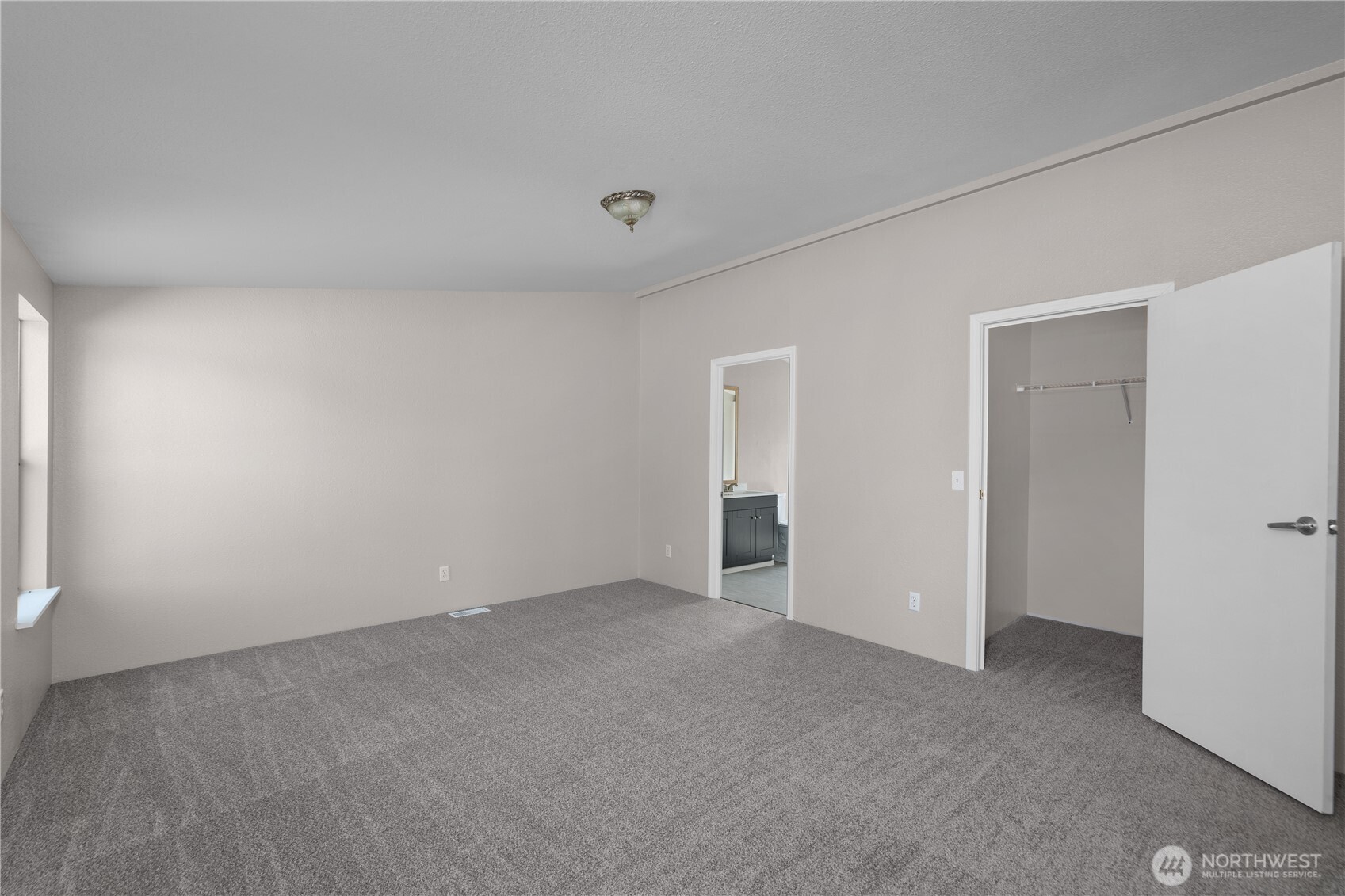 18032 Meyer Lane Southwest Rochester, WA 98579 - Photo 8 of 33 Gallery Image 8