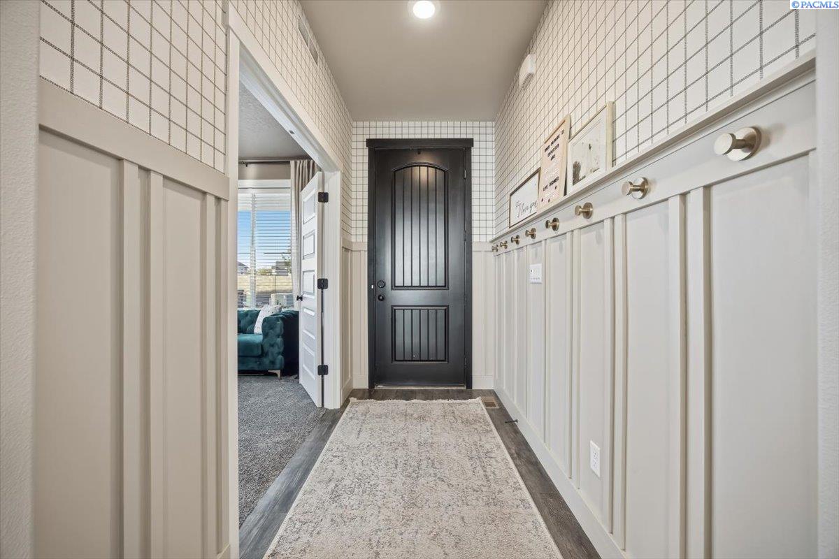 89703 East Sagebrush Road Kennewick, WA 99338 - Photo 5 of 38 Gallery Image 5