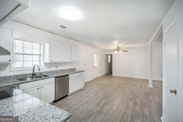 $202,500 | 128 Elaine Drive, Warner Robins, GA 31088