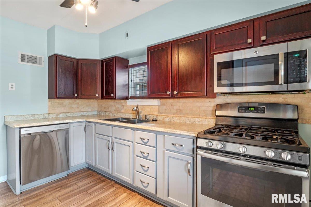 2043 South 4th Street Springfield, IL 62703 - Photo 15 of 34