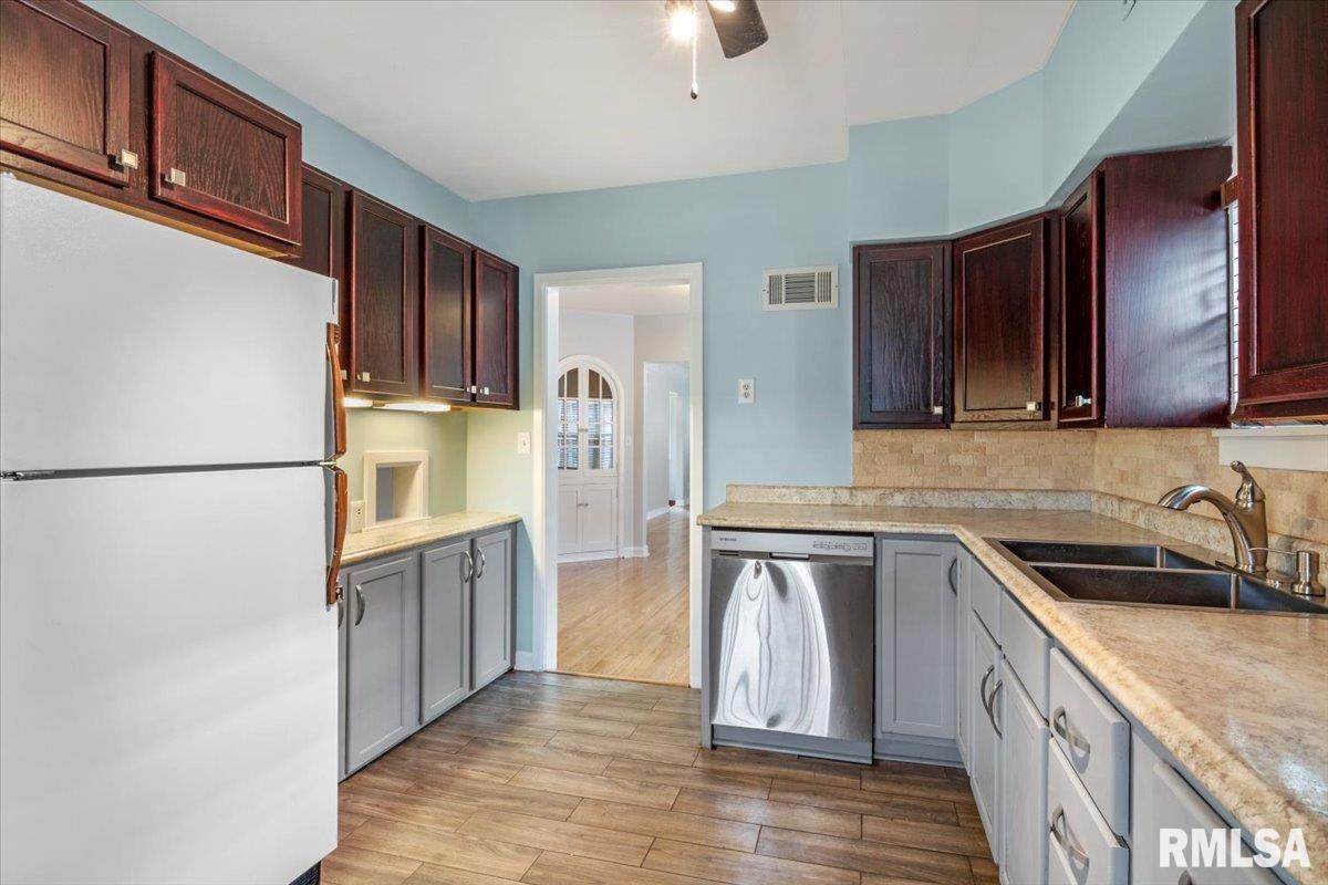 2043 South 4th Street Springfield, IL 62703 - Photo 16 of 34
