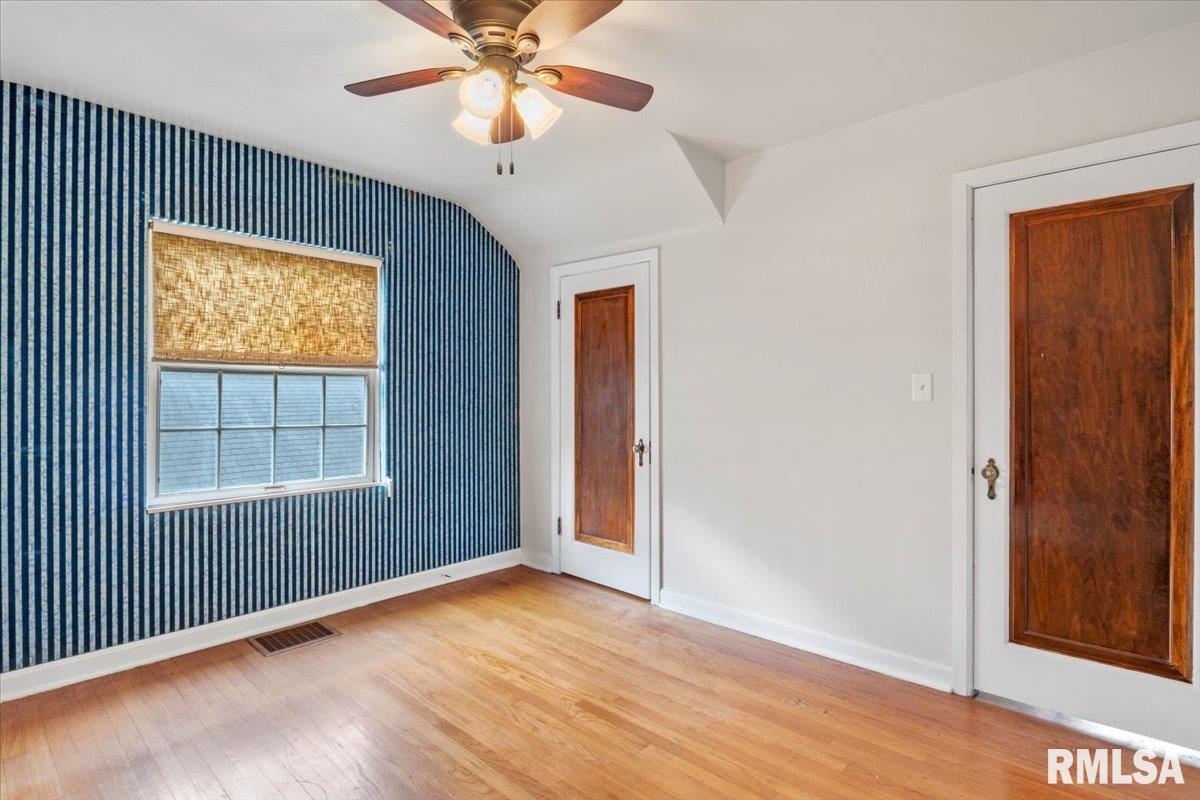 2043 South 4th Street Springfield, IL 62703 - Photo 18 of 34