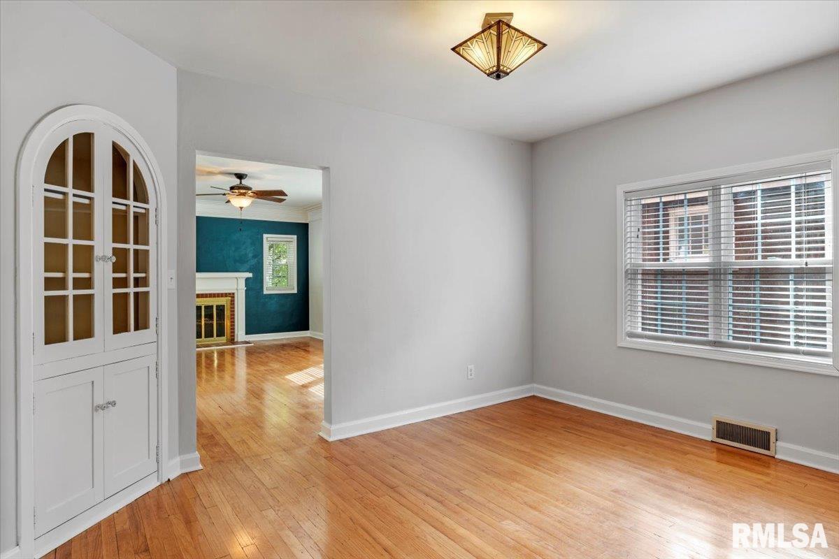 2043 South 4th Street Springfield, IL 62703 - Photo 10 of 34
