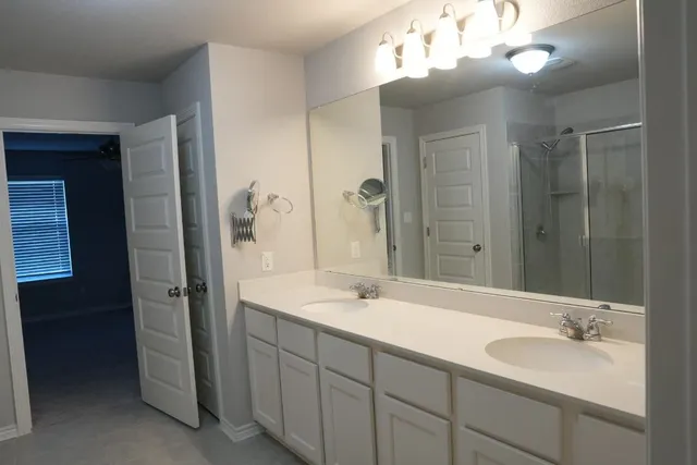 $2,200 | 808 Alta Way, Leander, TX 78641