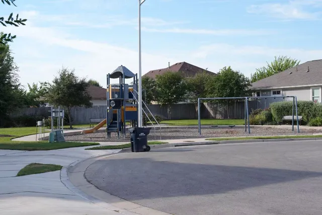 $2,200 | 808 Alta Way, Leander, TX 78641