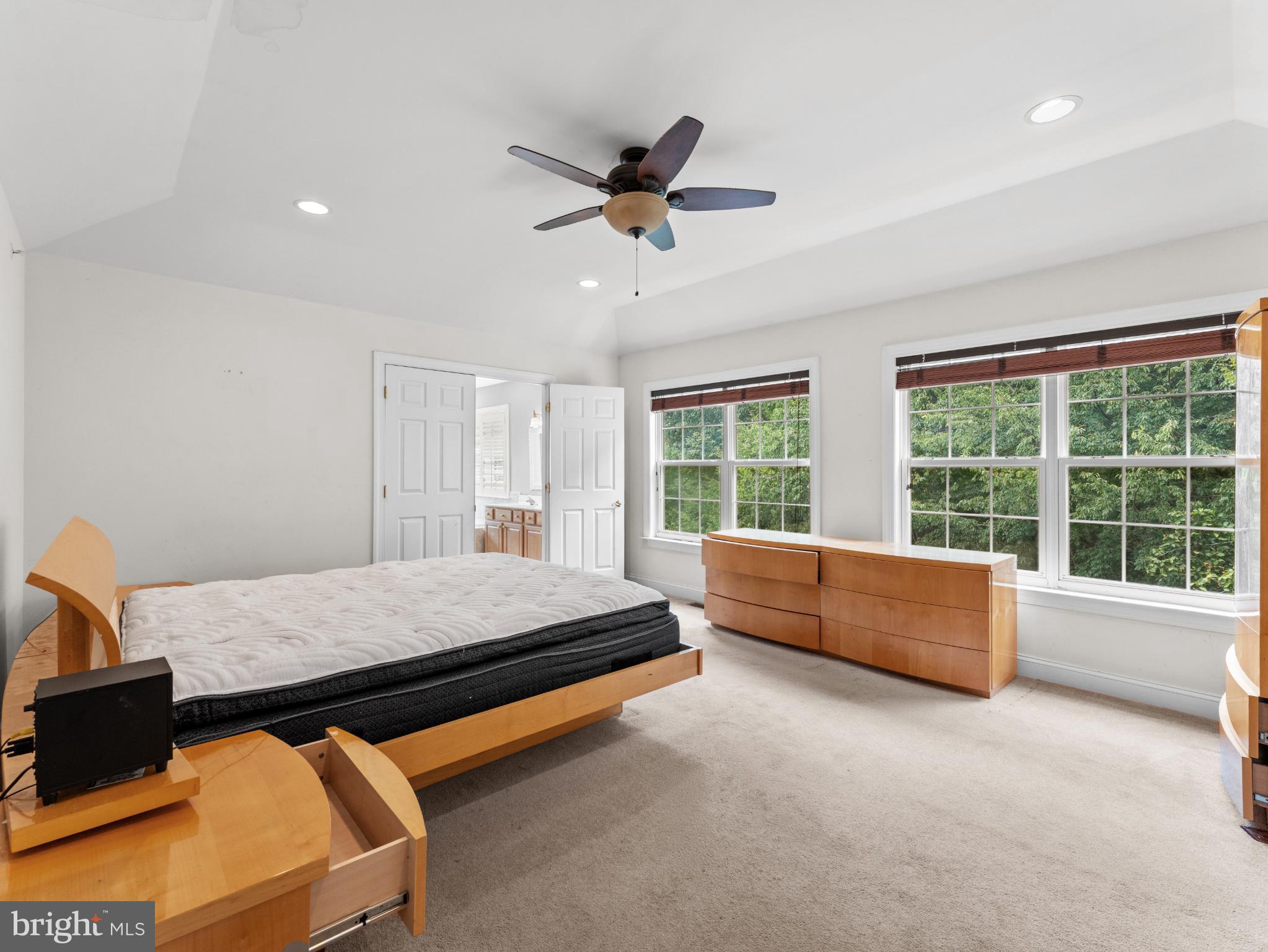 746 Kelli Lane Springfield, PA 19064 - Photo 21 of 41 Spacious primary suite with natural light.