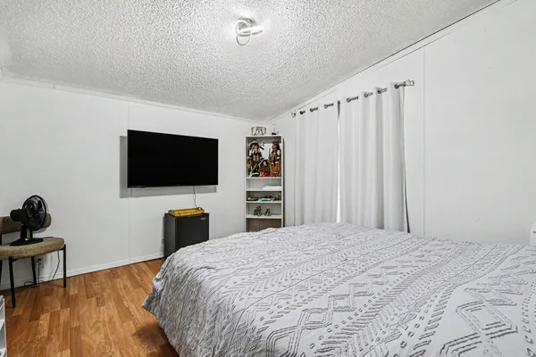 $289,900 | 710 Edgecreek Drive, Wayland, MI 49348