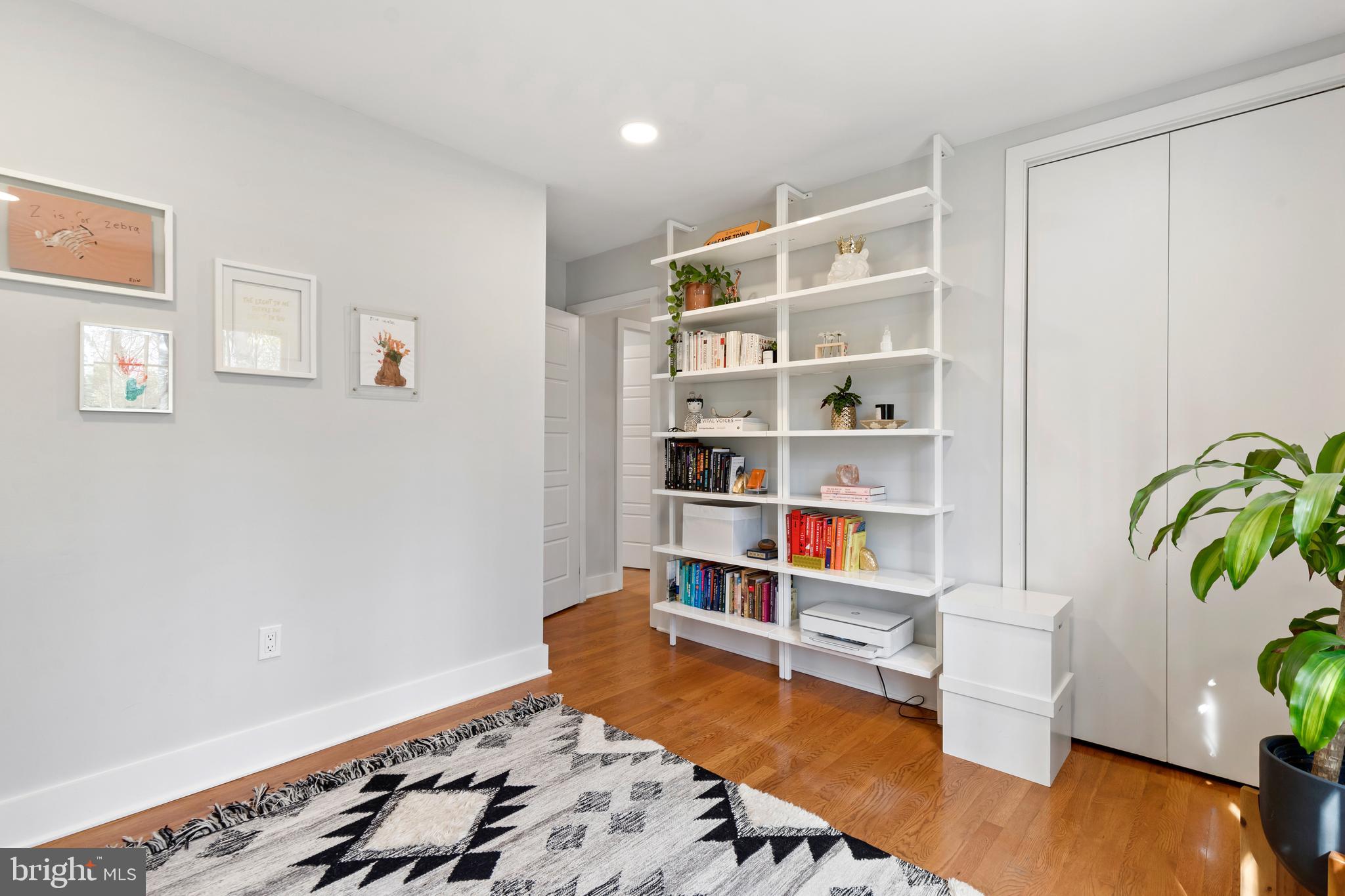 2509 Goldcup Lane Reston, VA 20191 - Photo 25 of 43 Third bedroom