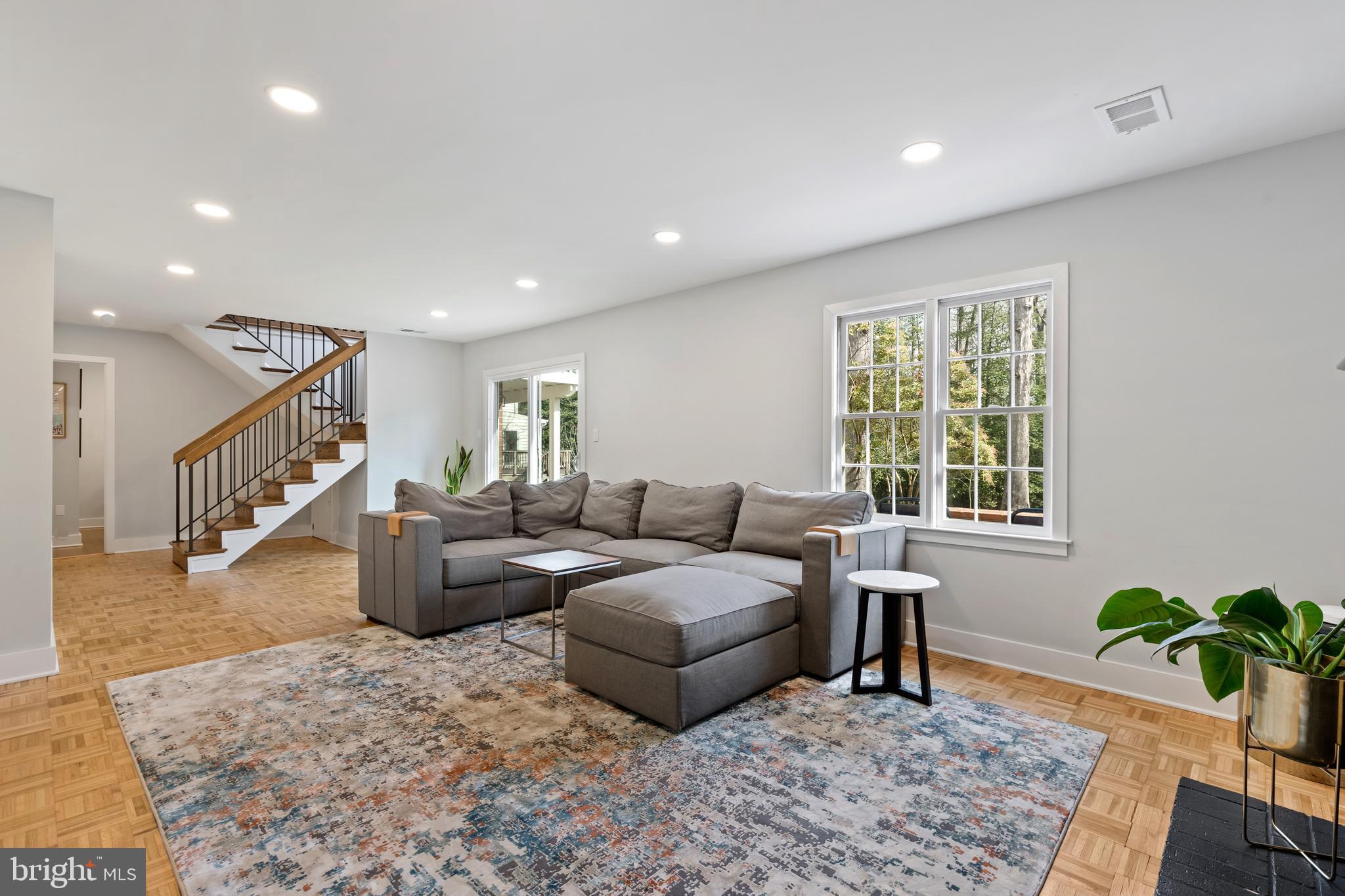 2509 Goldcup Lane Reston, VA 20191 - Photo 28 of 43 Downstairs living