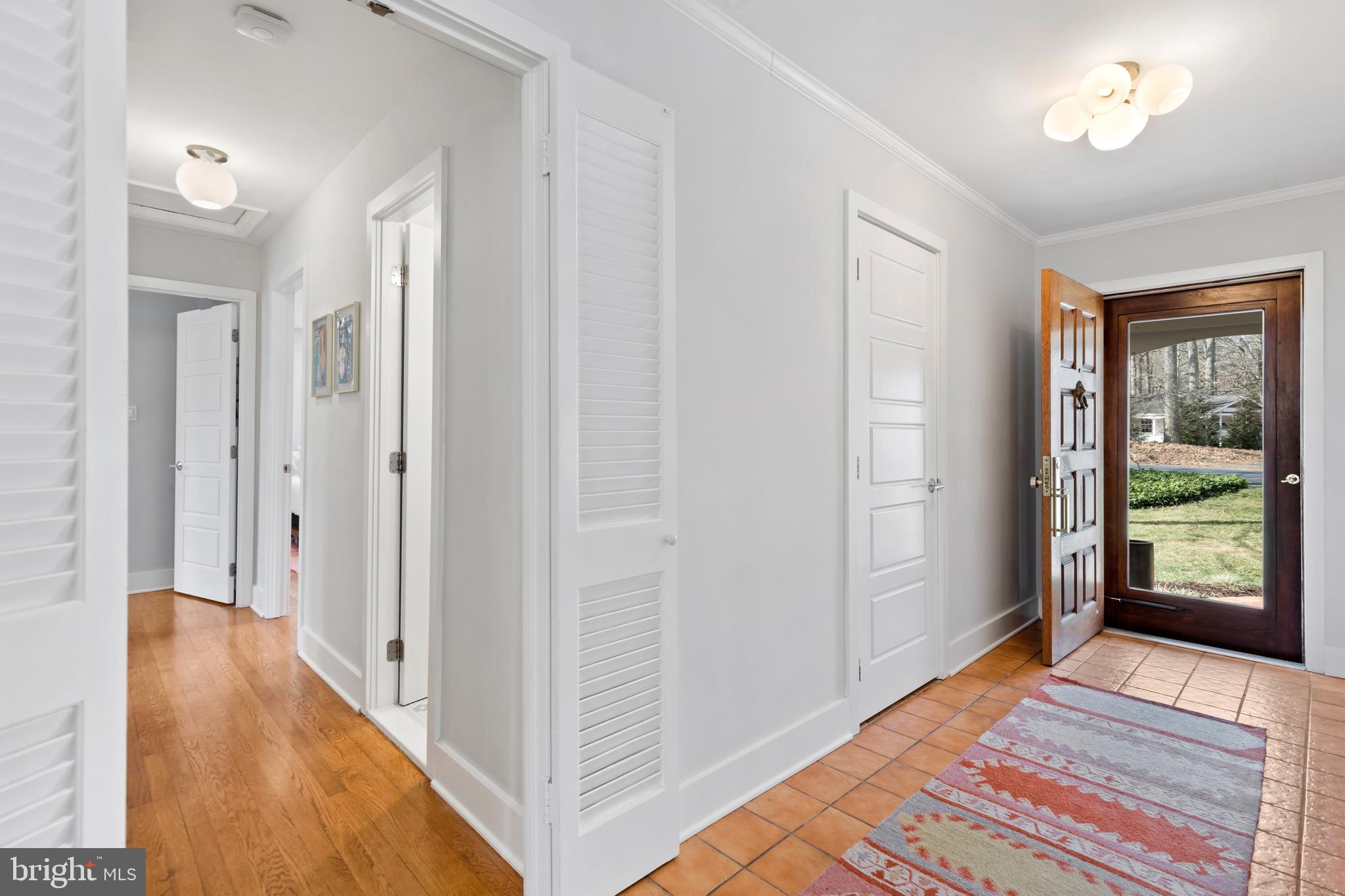 2509 Goldcup Lane Reston, VA 20191 - Photo 4 of 43 Hallway and front Foyer