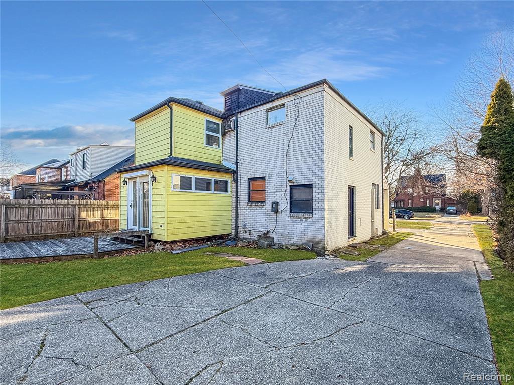768 Washington Road Grosse Pointe, MI 48230 - Photo 35 of 54