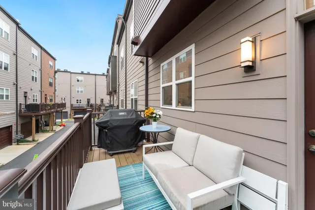 $1,025,000 | 3533 Bellflower Lane, Rockville, MD 20852