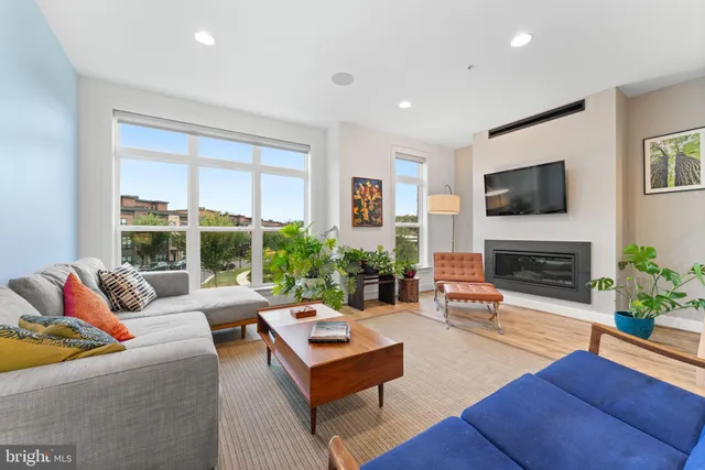 $1,025,000 | 3533 Bellflower Lane, Rockville, MD 20852