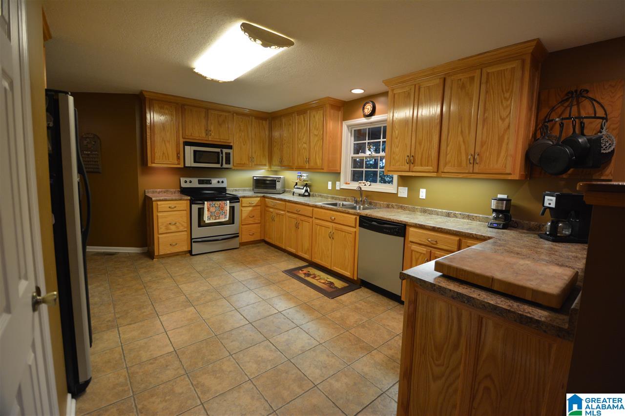 504 Hollingsworth Road Jacksonville, AL 36265 - Photo 4 of 25