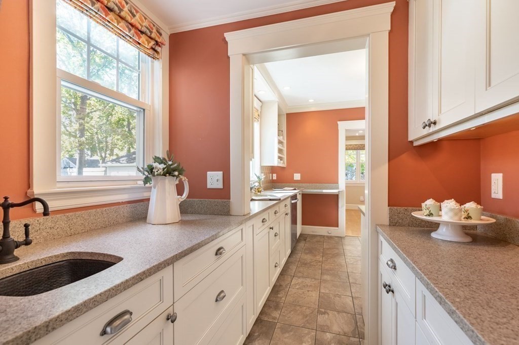 274 Marrett Road Lexington, MA 02421 - Photo 9 of 36