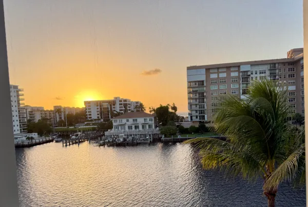 $3,900 | 3180 Northeast 48th Court, Unit 406, Lighthouse Point, FL 33064