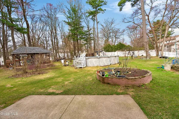 $435,000 | 500 Acre Drive, Guilderland, NY 12303