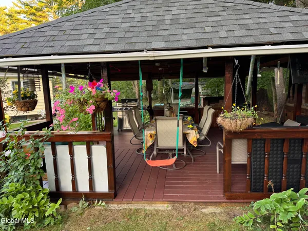 $435,000 | 500 Acre Drive, Guilderland, NY 12303