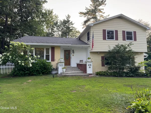 $435,000 | 500 Acre Drive, Guilderland, NY 12303