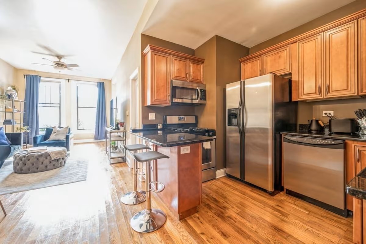 1612 West 17th Street, Unit 1 Chicago, IL 60608 - Photo 6 of 10