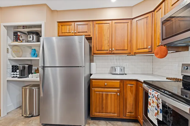 $655,000 | 183 Loon Cove Lane, Winthrop, ME 04364