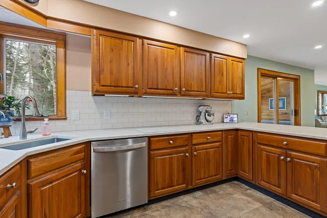 $655,000 | 183 Loon Cove Lane, Winthrop, ME 04364