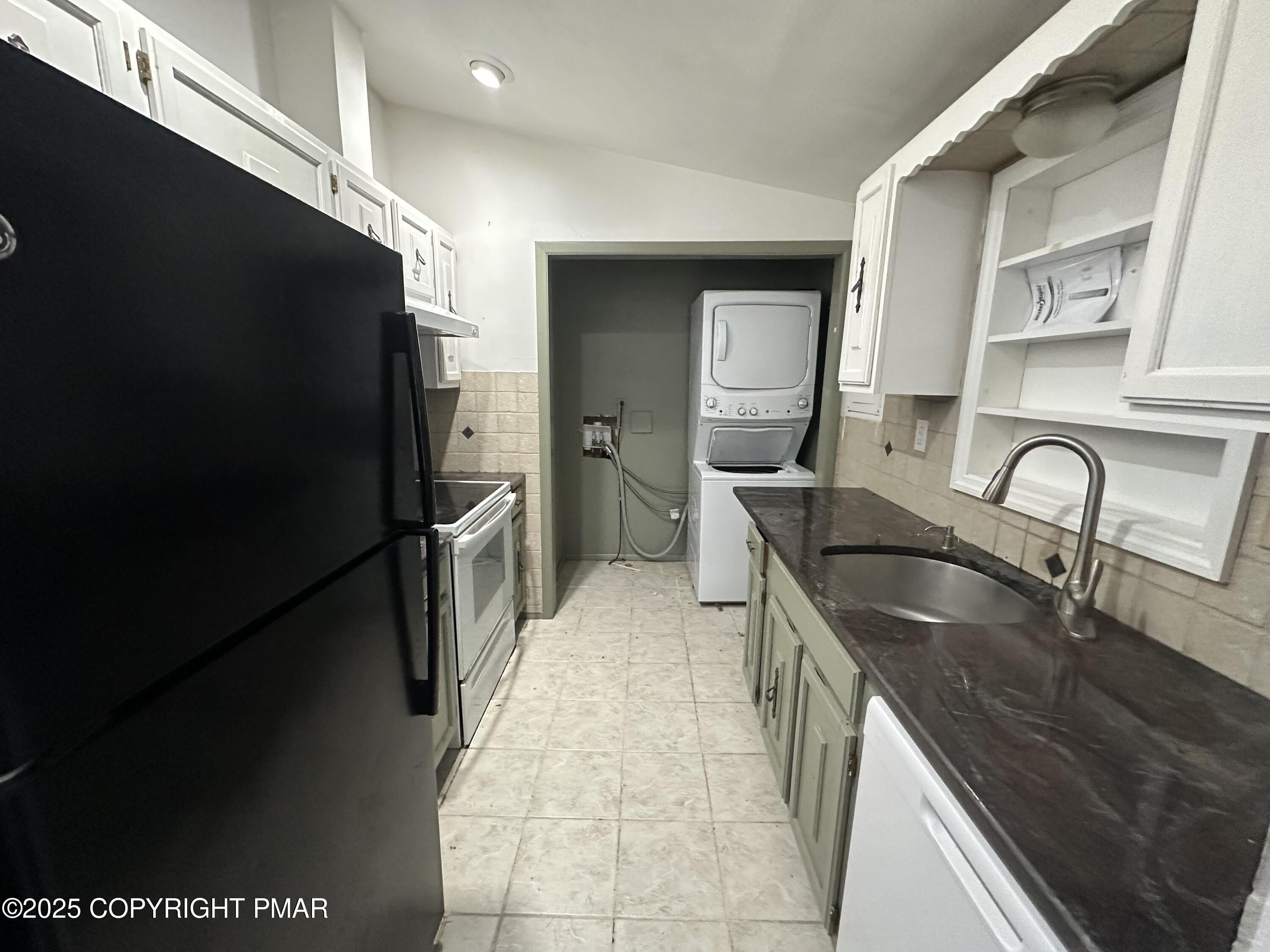 492 Mountain Road Albrightsville, PA 18210 - Photo 12 of 23 Kitchen