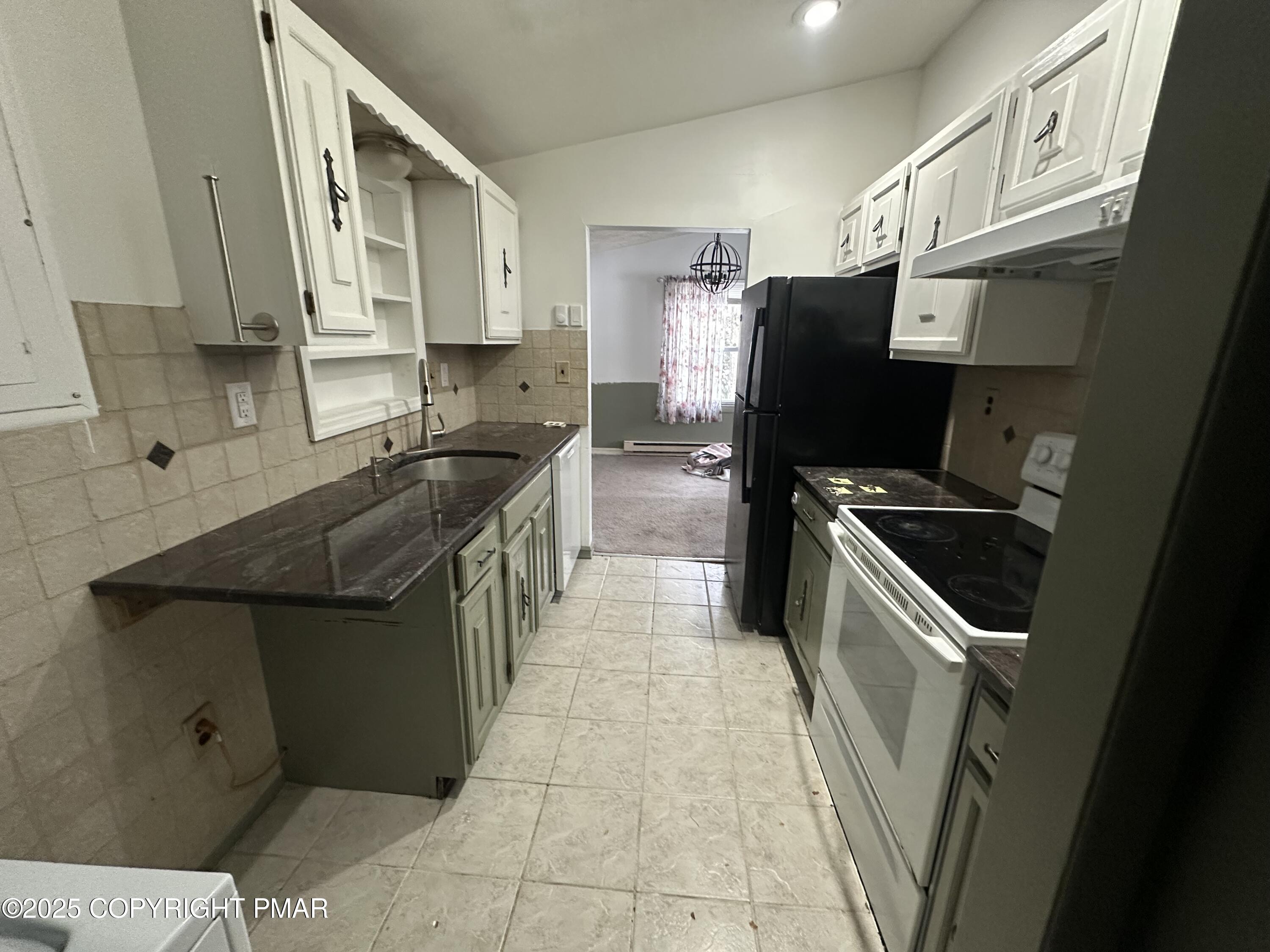 492 Mountain Road Albrightsville, PA 18210 - Photo 13 of 23 Kitchen