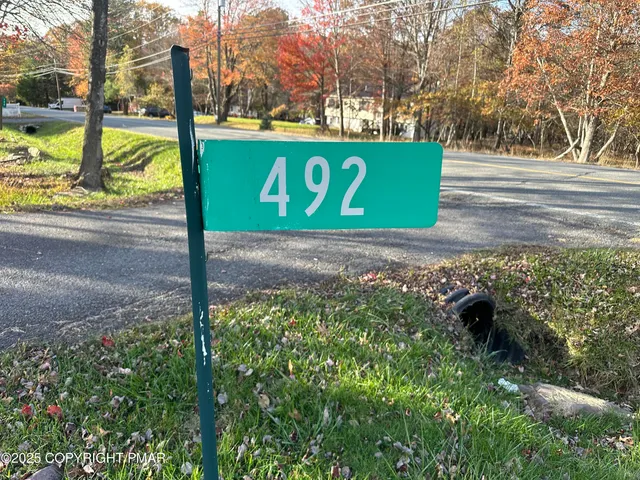 $190,000 | 492 Mountain Road, Albrightsville, PA 18210