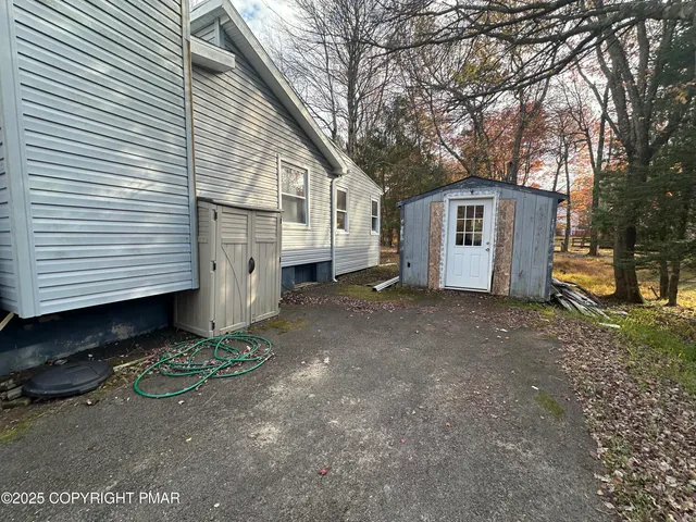 $190,000 | 492 Mountain Road, Albrightsville, PA 18210