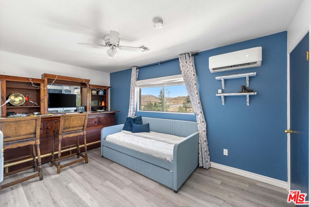 14831 Ripton Road Lake Hughes, CA 93532 - Photo 15 of 24 Gallery Image 15