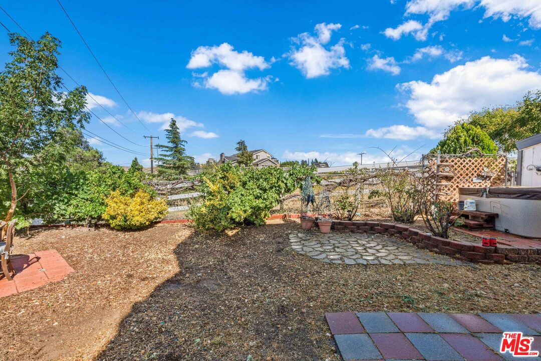 14831 Ripton Road Lake Hughes, CA 93532 - Photo 18 of 24 Gallery Image 18