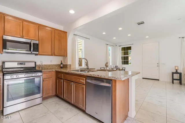 $727,500 | 674 Nile River Drive, Oxnard, CA 93036