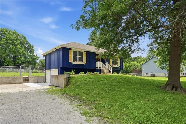 $265,000 | 16009 Eastern Avenue, Belton, MO 64012
