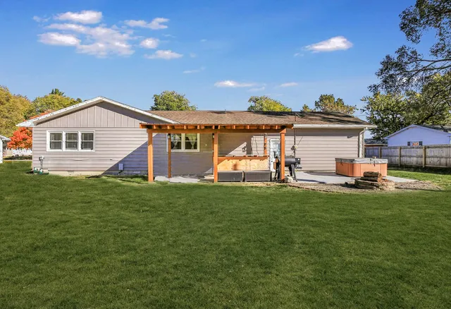 $218,500 | 407 South Washington Street, Sidney, IL 61877